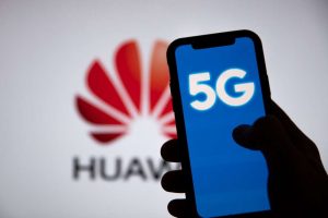 Берлин забранява използването на китайски части в 5G мрежите Huawei