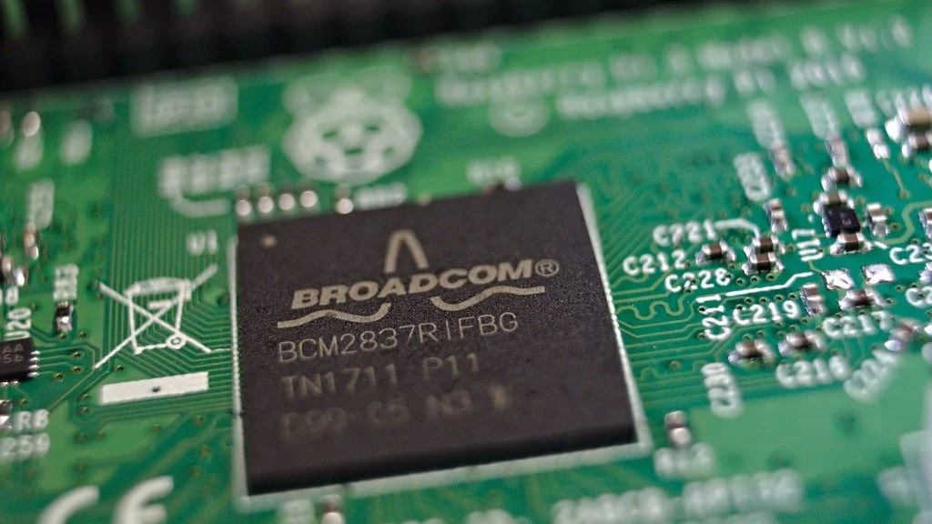 Акциите на Broadcom продължават да нарастват, наред с тези на Nvidia, сочени за най-добри в сферата на AI