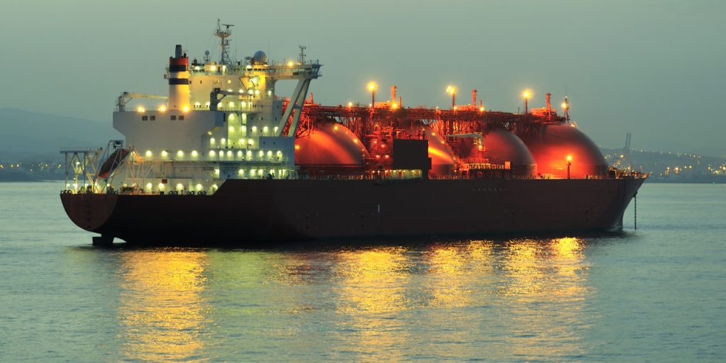 Износът на руски втечнен природен газ за Китай с рекорден ръст през ноември