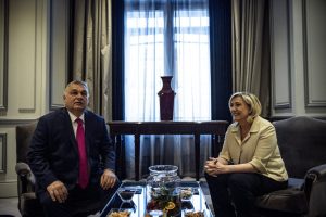 Партията на Льо Пен може да влезе в новата група на Орбан "Патриоти за Европа" в ЕП