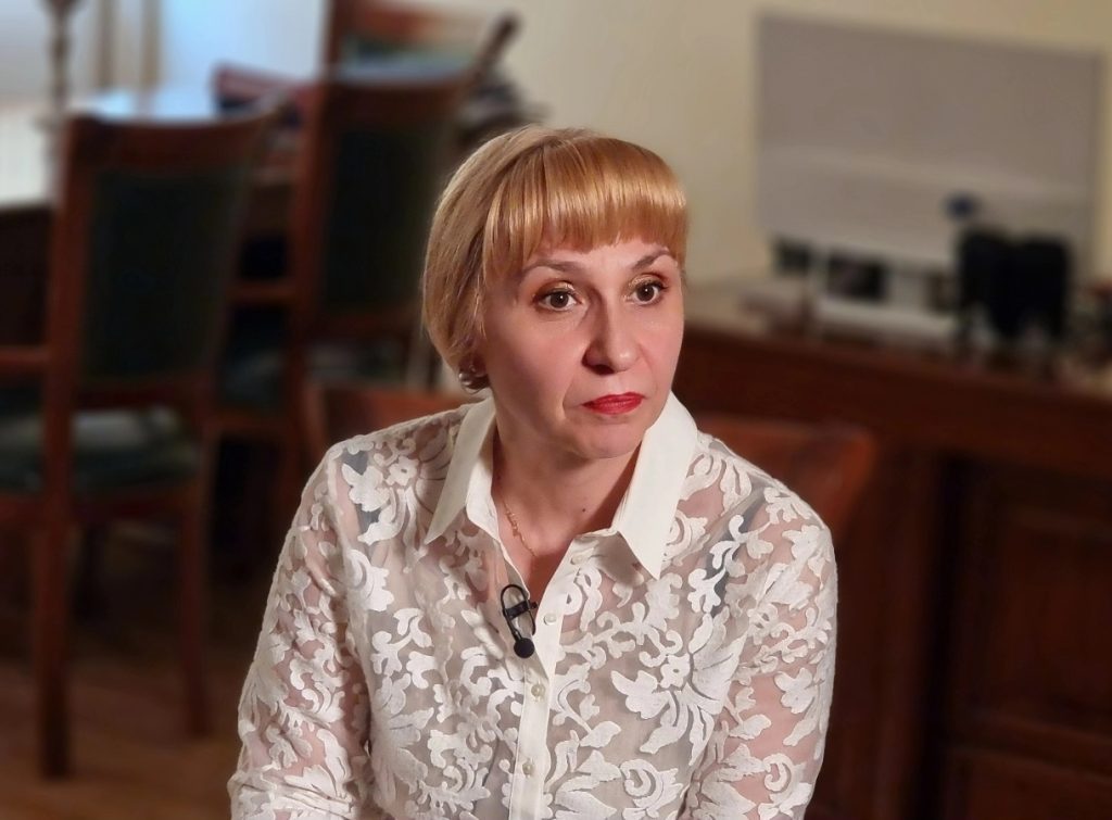 Diana Kovatcheva 2 1 2