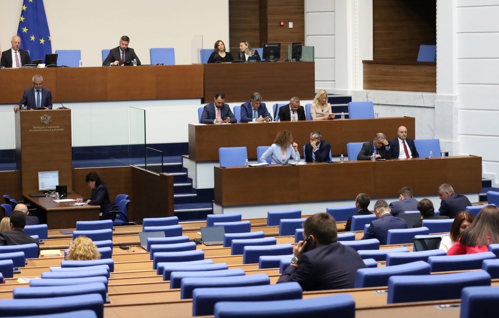 Денят по диагонал – 13 октомври 2023 г. 6 Парламент нов Вот на недоверие