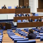 Парламент нов Вот на недоверие