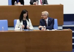 кривата круша,дискретният чар на ротацията