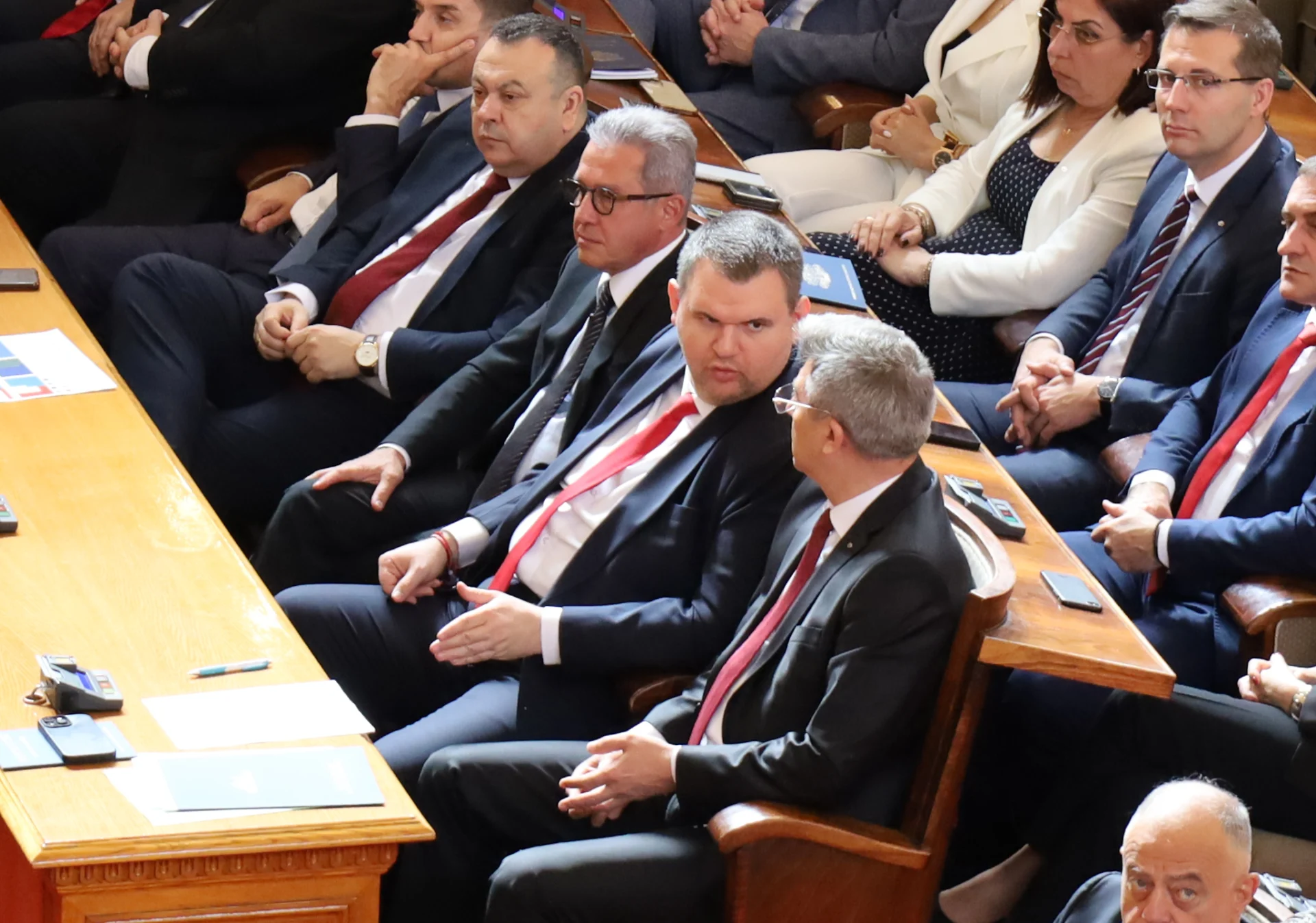 Парламент Йордан Цонев Пеевски Карадайъ