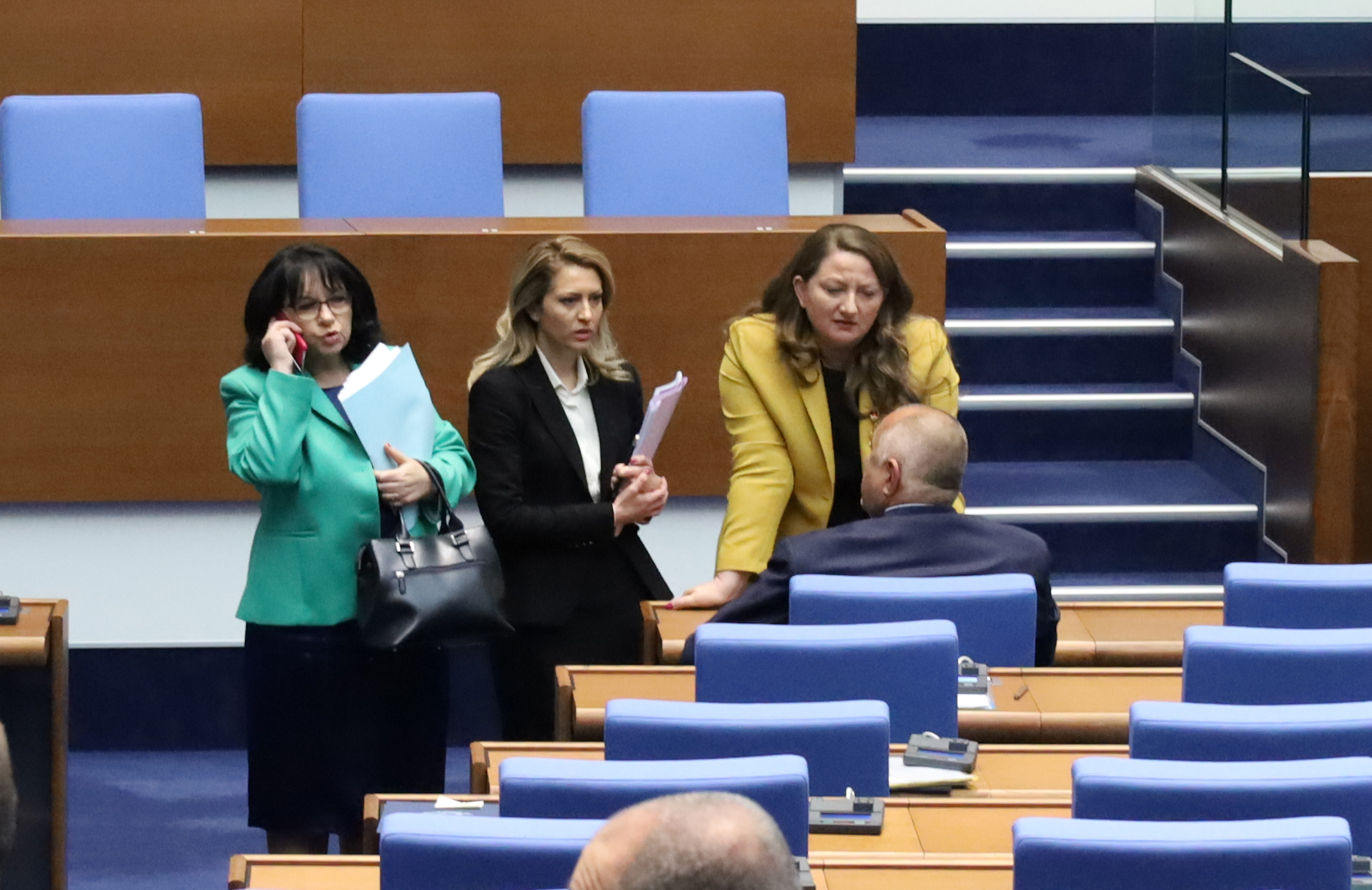 Данните за финансите на държавата ще станат ясни до дни