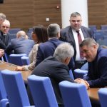 Депутатите се съобразиха с ветото на президента, ще променят текстовете за връщането на ВСС