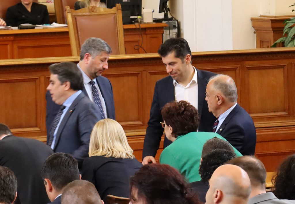 От ПП-ДБ поканиха ГЕРБ да внесат заедно правилата за избор на Антикорупционната комисия