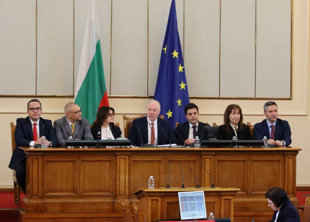 Парламент Избор на председател Росен Желязков