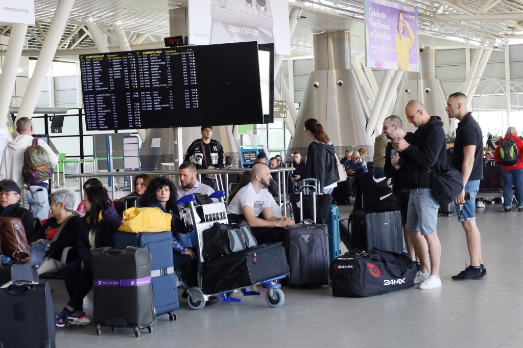 пътниците, отменени полети, Летище София пътници заминаващи