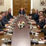 Денят по диагонал, консултации при президента