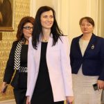 Парламент среща ГЕРБ ДПС Мария Габриел