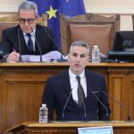 Парламент Андрей Гюров