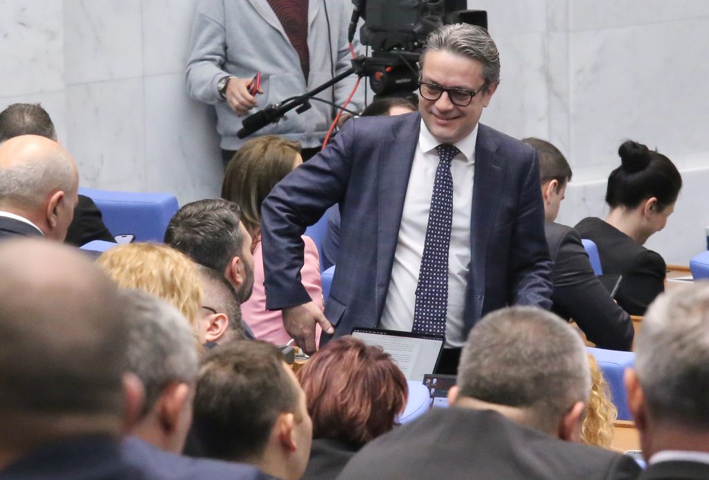 "С избора на председател на парламента ще видим кои са партиите, с които бихме управлявали", заяви Тома Биков