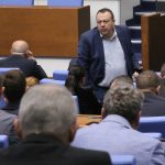 Хамид Хамид, В пленарната зала настана хаос покрай законопроекта за колективните искове и точката за "Турски поток"