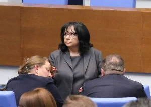 финансовият министър, Теменужка Петкова, На крачка от еврото, ама друг път