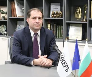 Борислав Цеков