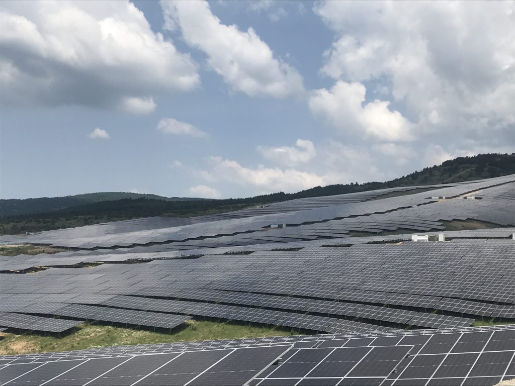 Нова фотоволтаична централа от 100 MW ще бъде изградена край гр. Мъглиж при спазване на най-високи екологични стандарти 3 НОВА ФОТОВОЛТАИЧНА ЦЕНТРАЛА ОТ 100 MW ЩЕ БЪДЕ ИЗГРАДЕНА КРАЙ ГР. МЪГЛИЖ