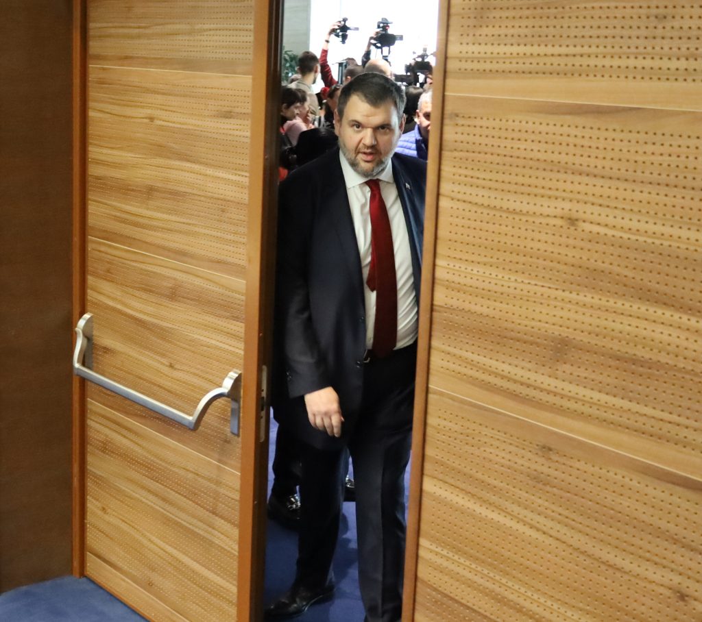 Парламент нов Делян Пеевски