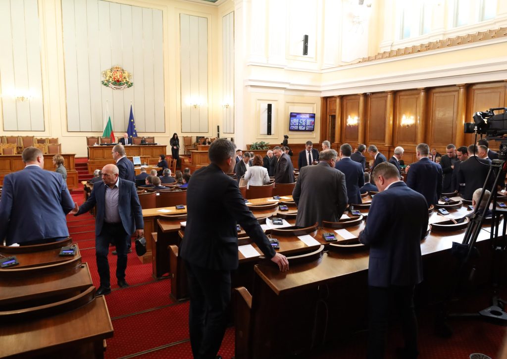 Депутатите не успяха да приемат всички текстове за удължаване на бюджета 8 IMG 3520 scaled 1