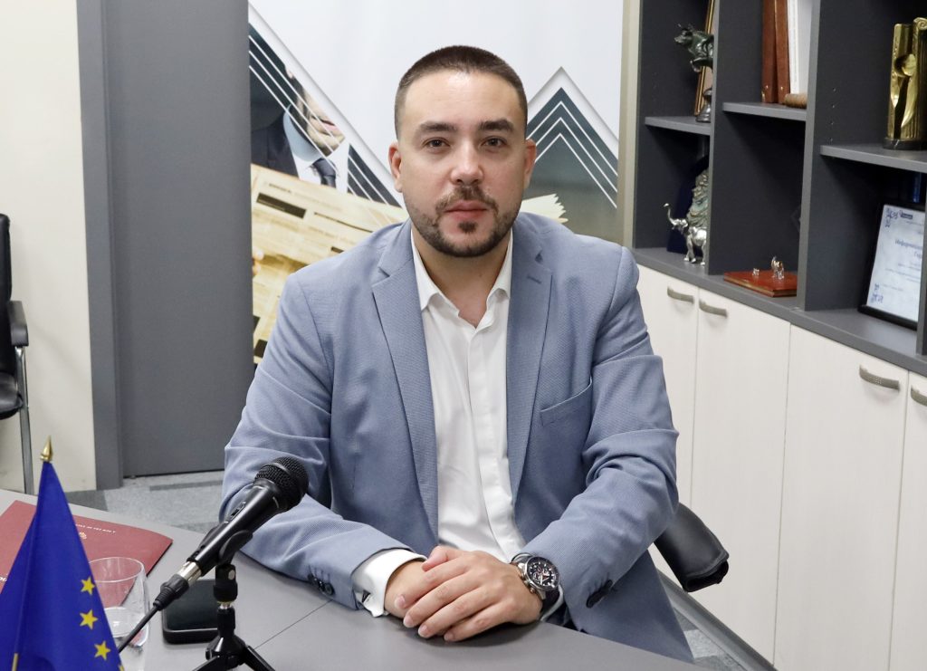 Виктор Гугушев