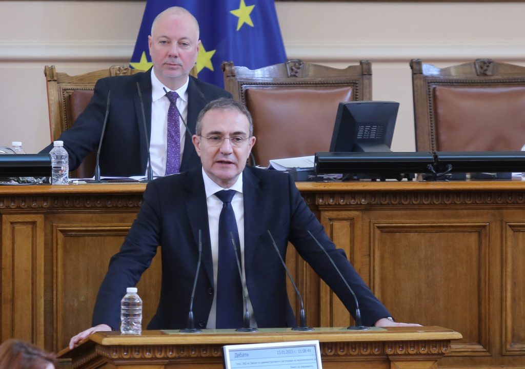 Борислав Гуцанов