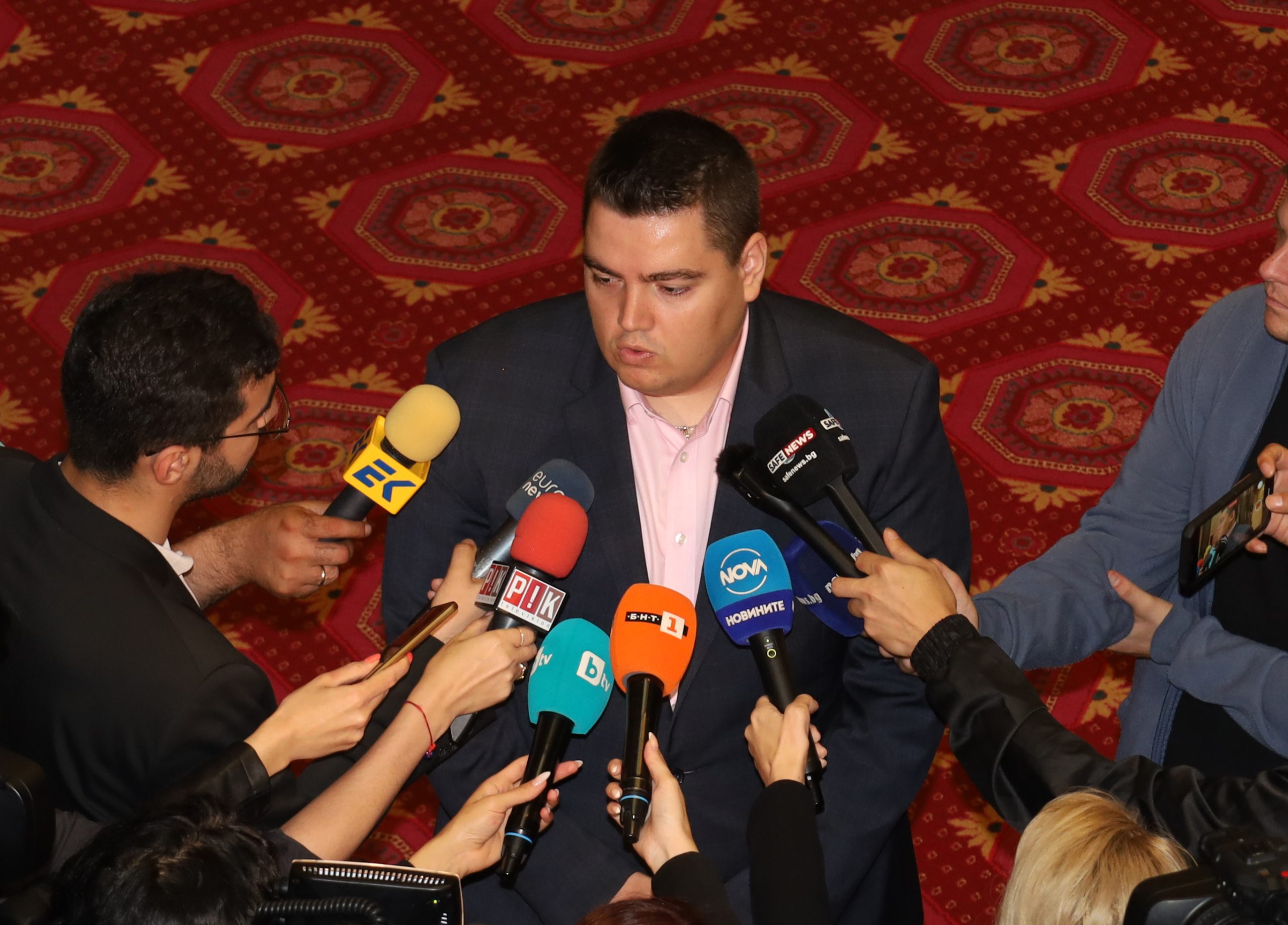 Стою Стоев председател на комисия по правни въпроси