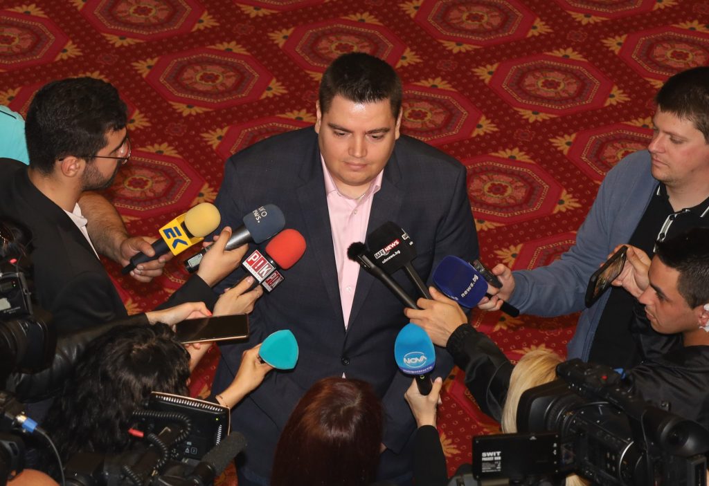 Стою Стоев председател на комисия по правни въпроси