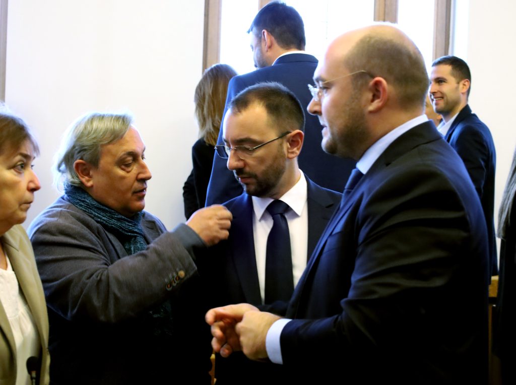 СОС заседание Антон Хикимян, Столичния общински съвет