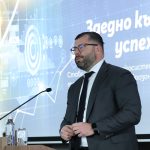 Законът за еврото може да бъде гласуван до края на лятото от парламента, заявиха от МФ