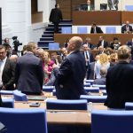 Остава забранено парламентарното номадство, не бяха приети предложения за повече правомощия на близо 40-те независими депутати