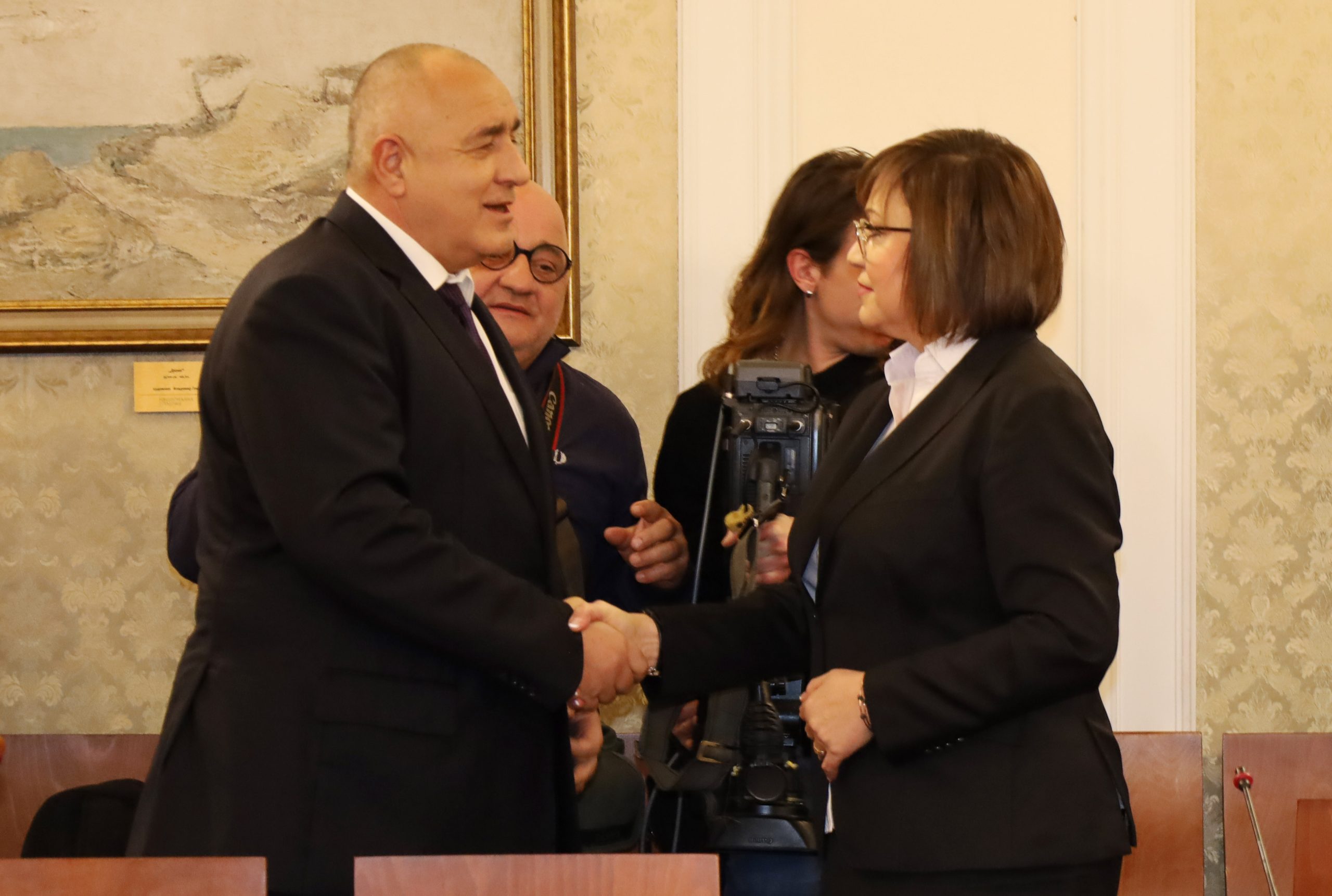 Парламент лидерска среща Бойко Борисов Корнелия Нинова