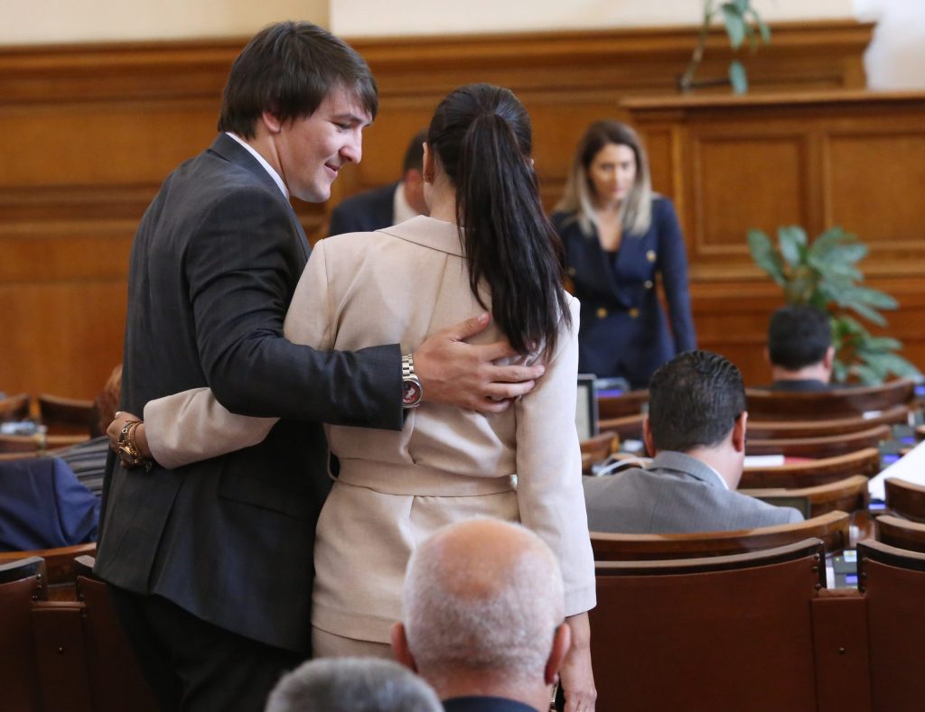Предваканционно настроение в парламента 9 IMG 7318 scaled 1