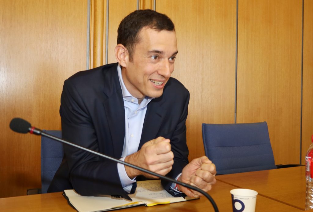 Васил Терзиев каза, че за него започва голямото предизвикателство с работещ СОС 3 Васил Терзиев успокои, че ситуацията в столицата след вчерашната буря се нормализира, заем за столичния градски транспорт