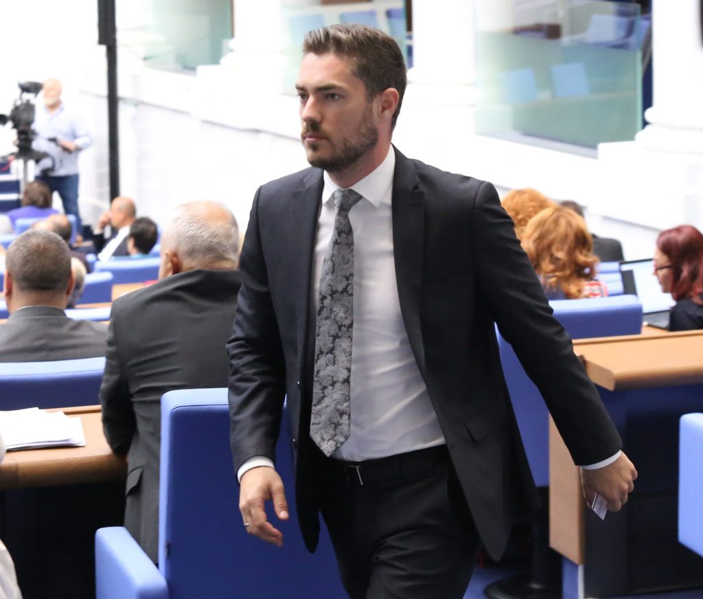 Парламент нов Васил Стефанов