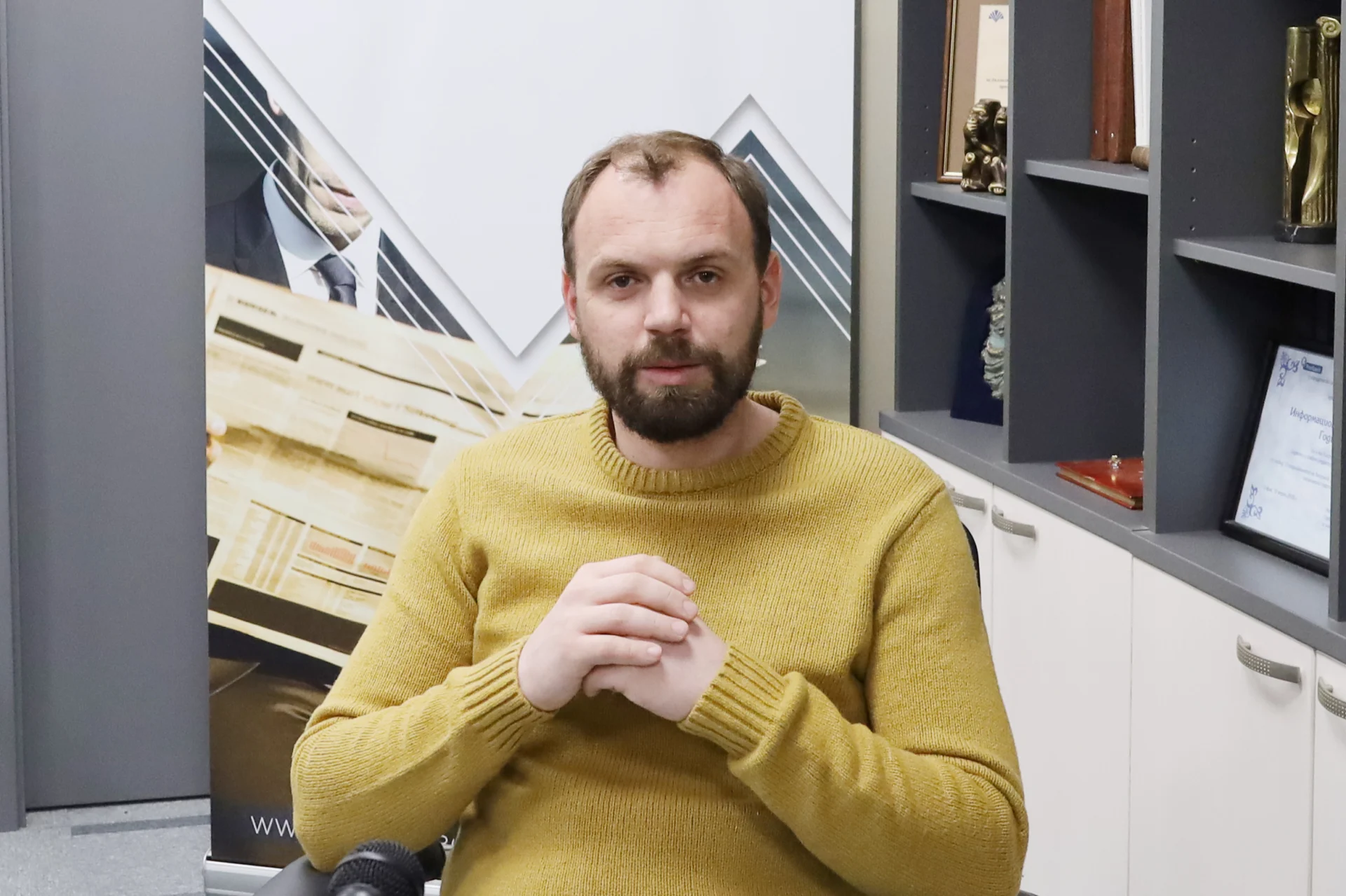 Мустафа Емин с изненадващ завой към "Величие"
