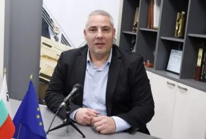 Методи Лалов