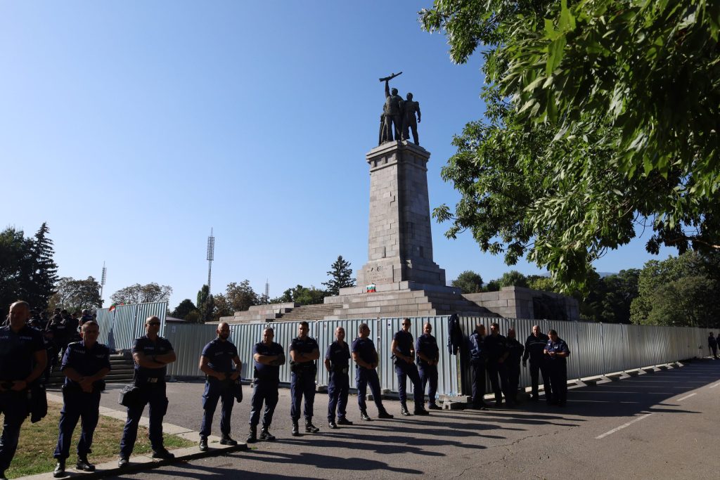 Паметник на съветската армия