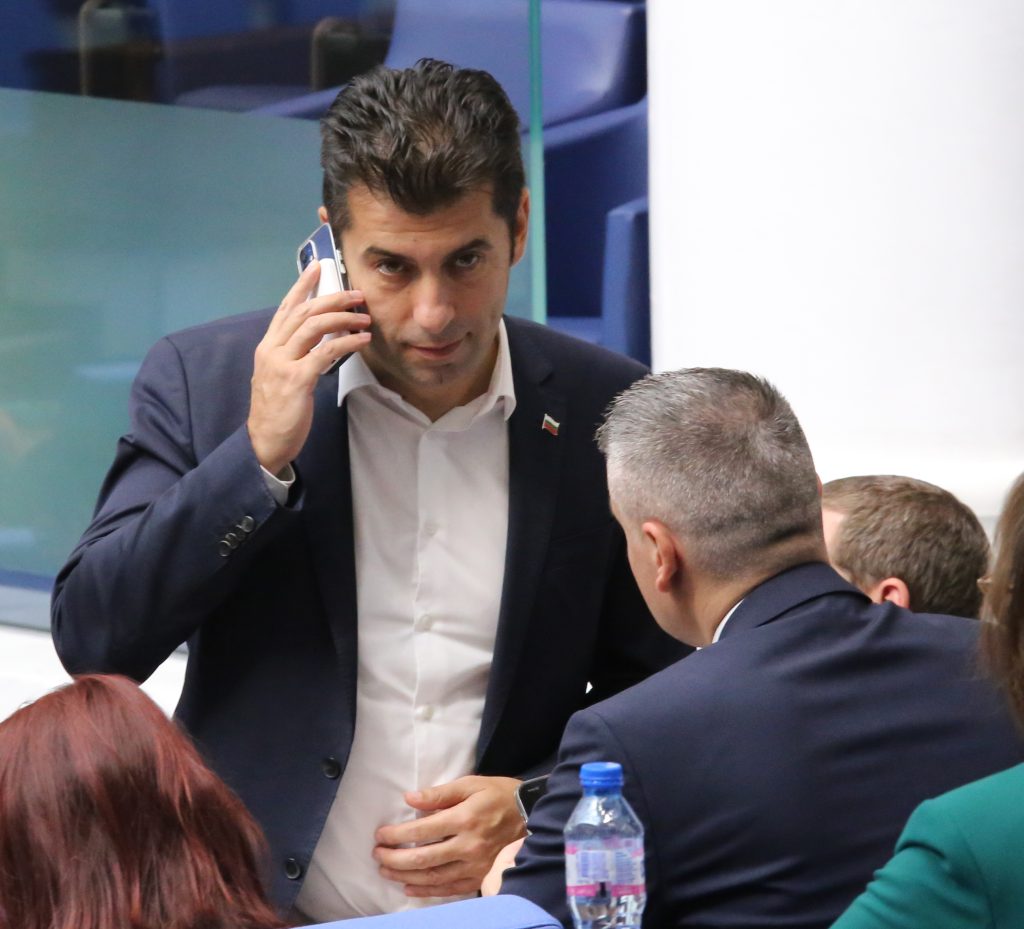 ПП-ДБ държи Николай Денков да е външен министър след ротацията