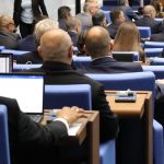 Парламент нов зала депутати гласуват
