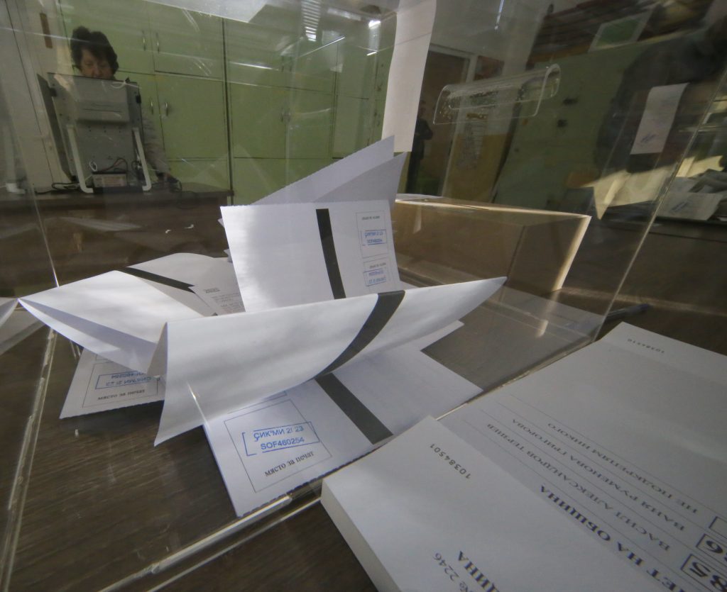 До днес българите в чужбина могат да подават заявления за гласуване на изборите