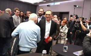 хотел Хаят проект партия Център Васил Божков Дарин Дросев