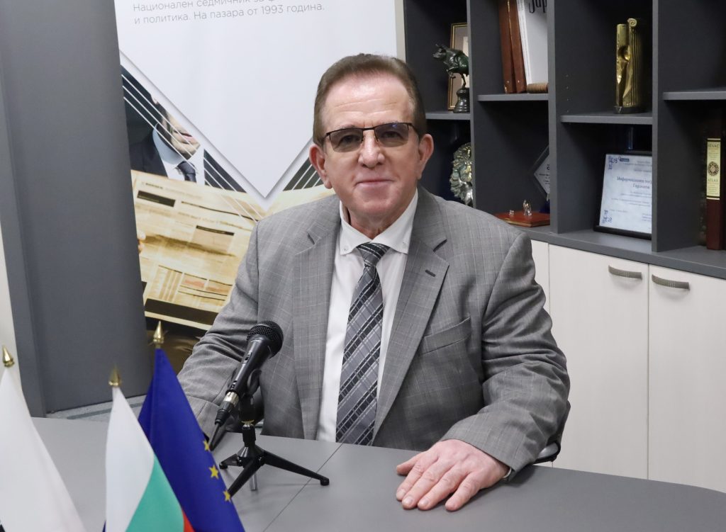 Гюнер Тахир: И на пластичен хирург да отиде, Пеевски няма да бъде приет от избирателите на ДПС (част 2) 8 Гюнер Тахир
