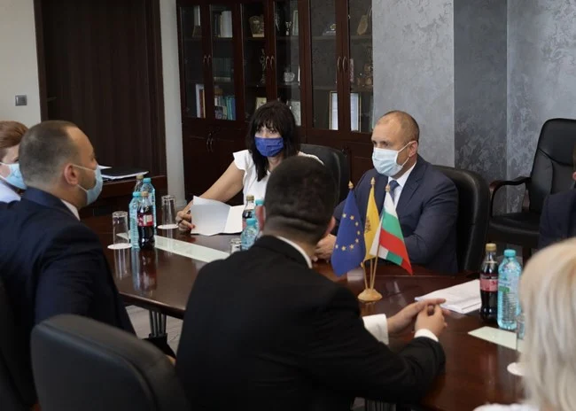 Радев: Увеличението на приходите на местната власт ще я направи независима