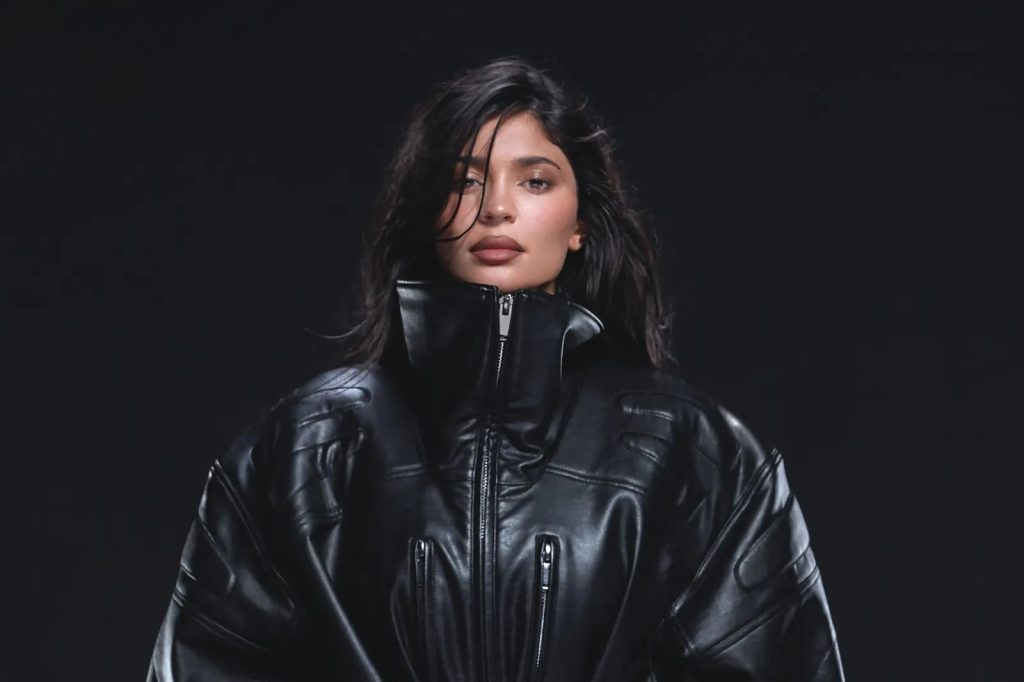 Kylie KHY Lookbook Sep2023 S1 00117
