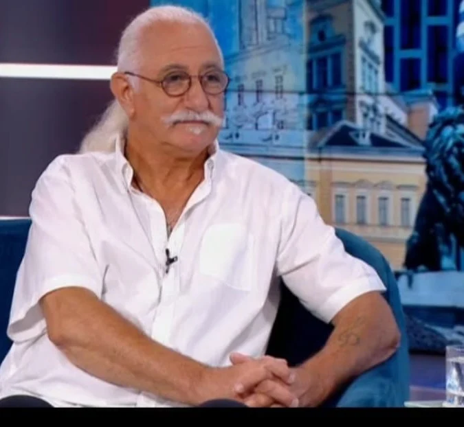 Етиен Леви