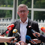 Мицкоски нарече "талибански" начина, по който от доклада на ЕП се премахват „македонски идентичност и език”