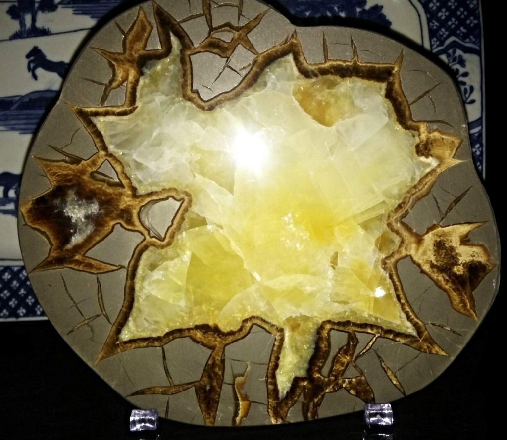 Septarian from Muddy Creek Orderville Kane Co. Utah. 1