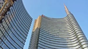 UniCredit отчете най-силното тримесечие в историята с 8.3% ръст на чистата печалба