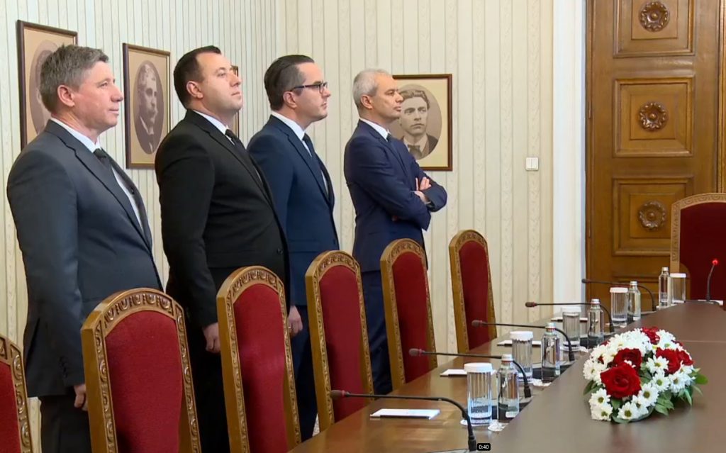 "Възраждане" иска третия мандат 4 Президентство консултации Възраждане Костадин Костадинов